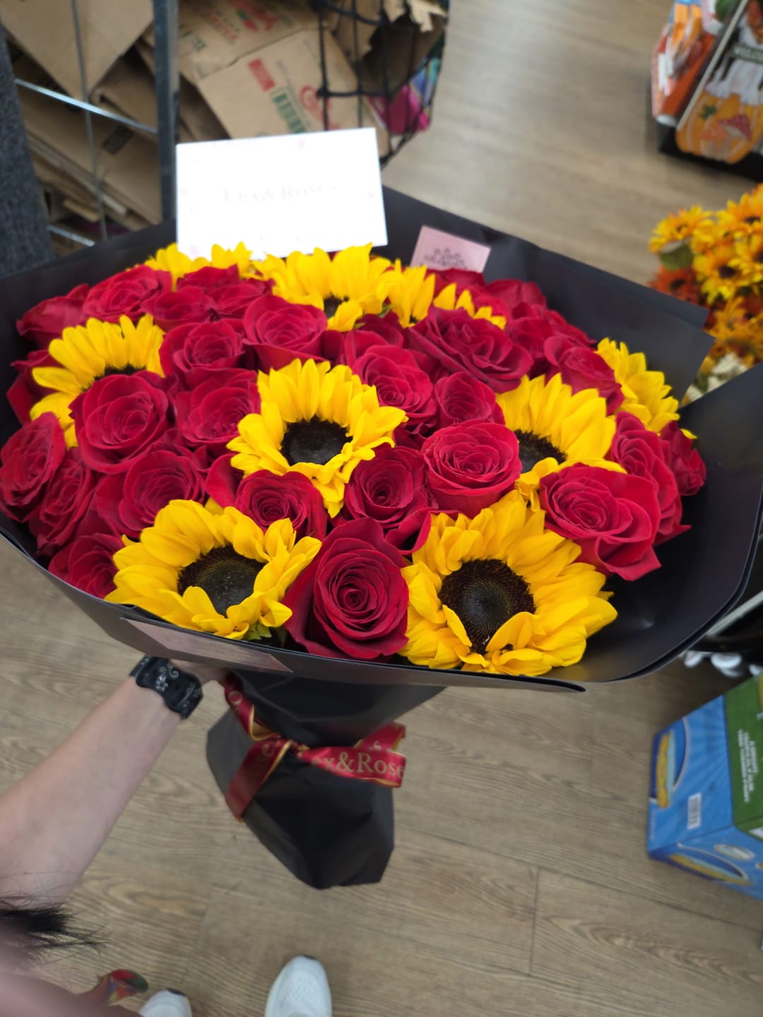 Customer photo review of Sunflower and Rose Bouquet