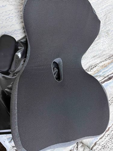 Pillowen Ergonomik Ofis ve Araç Oturma Yastığı Visko Ortopedik Sırt Destek Minderi için fotoğraflı müşteri yorumu