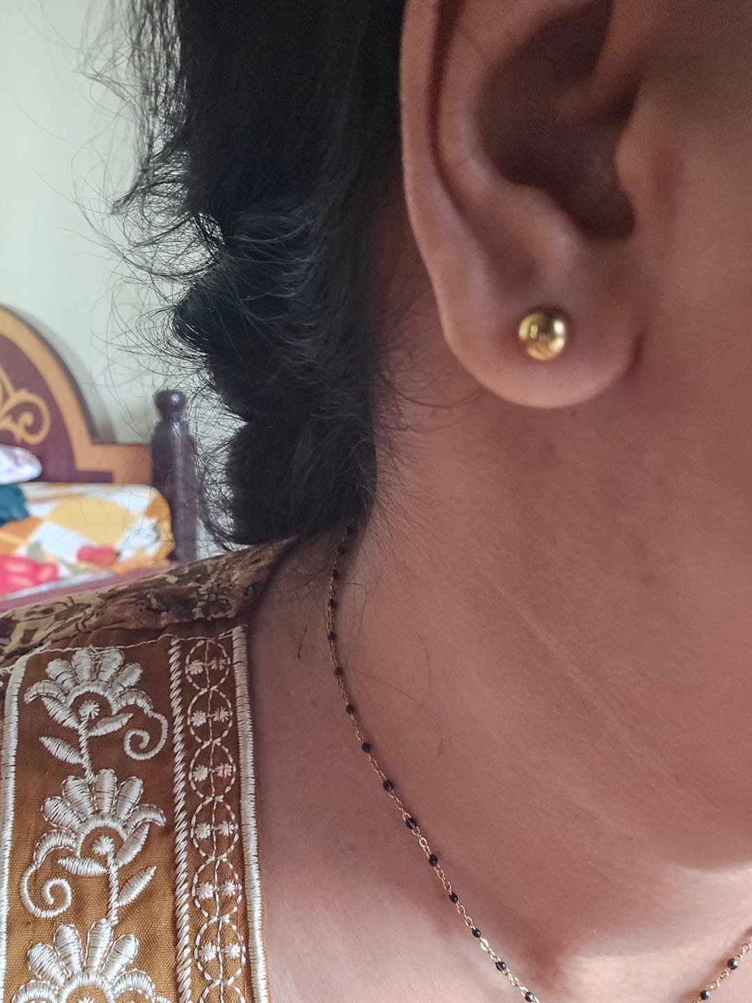 Customer photo review of Plain Ball Stud Earrings