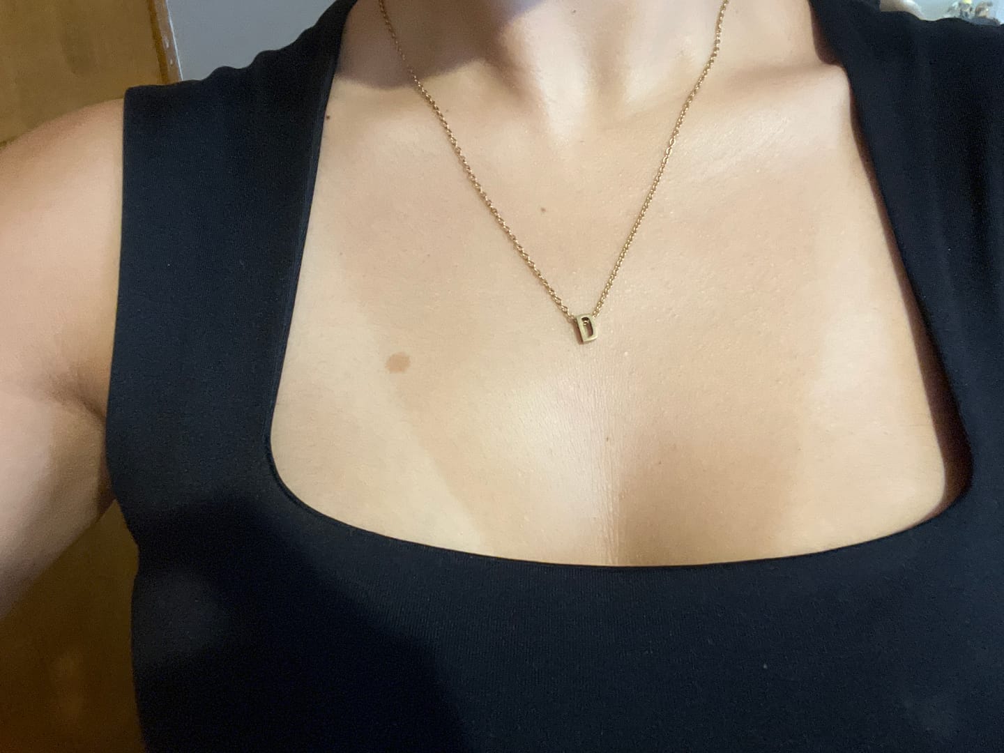 Customer photo review of Collar Con Inicial Dorada