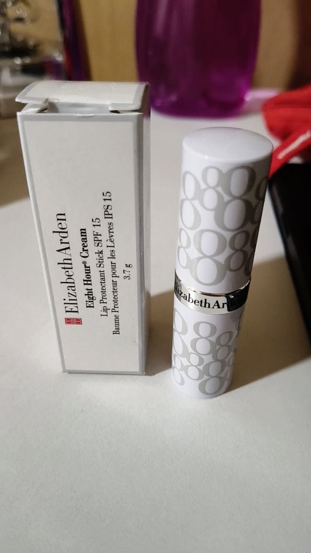 Customer photo review of Elizabeth Arden Eight Hour Lipcare Stick 3.7g