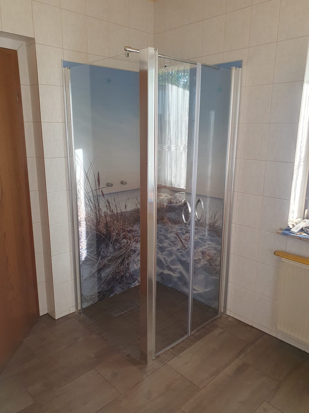 Customer photo review of Eckdusche Duschkabine mit Pendeltür, ESG, Klarglas - Tür 90cm, Höhe: 195cm