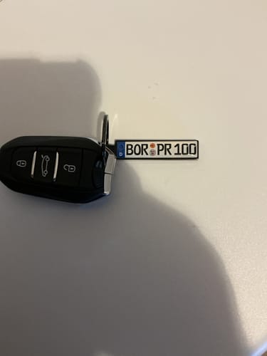 Customer photo review of Kennzeichen Schlüsselanhänger Mini Nummernschild Metall