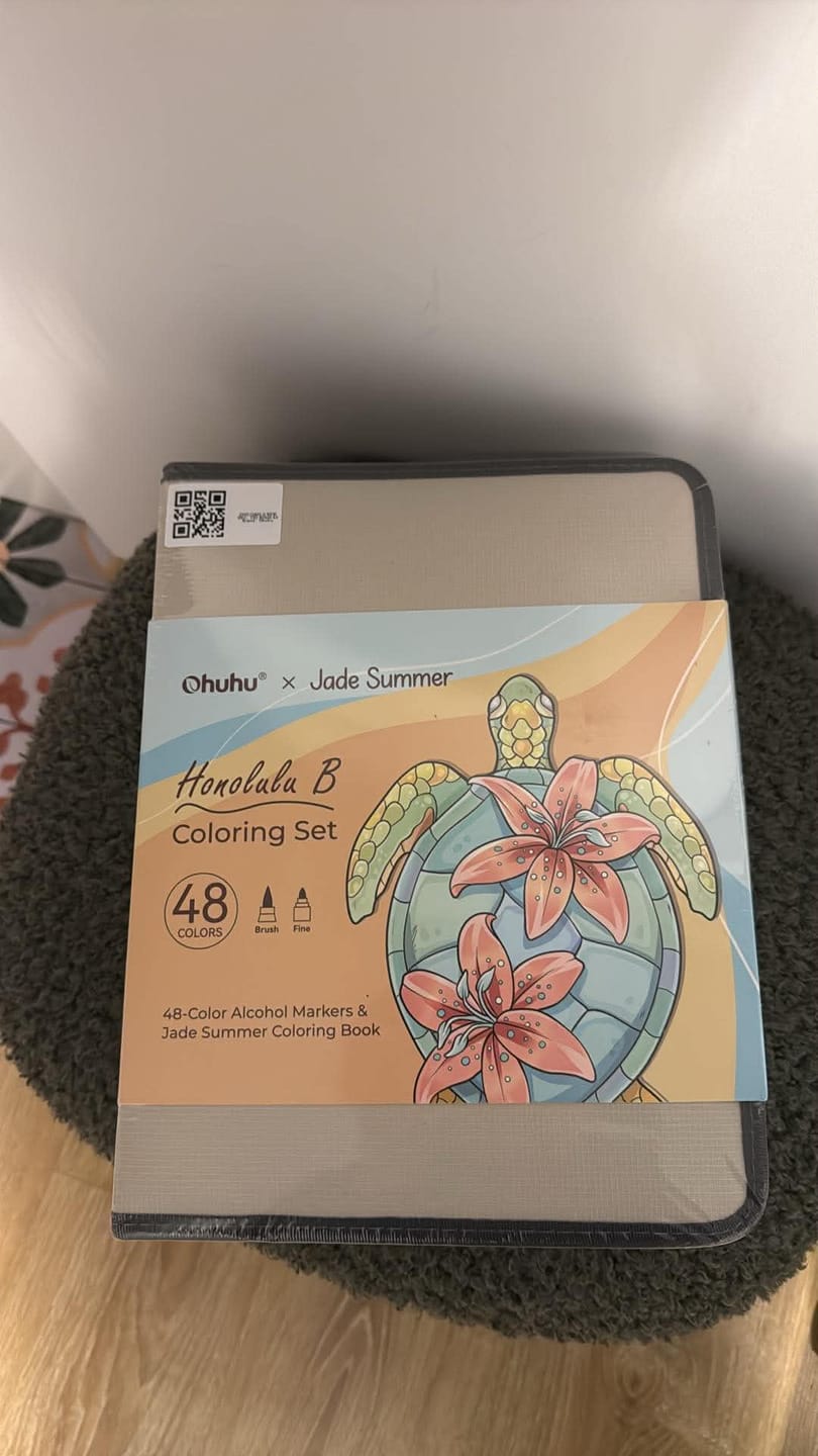 Customer photo review of Ohuhu x Jade Summer Alcohol Markers & Coloring Book Set, 47 Colors + 1 Colorless Blender, Honolulu B, Brush & Fine Dual Tips