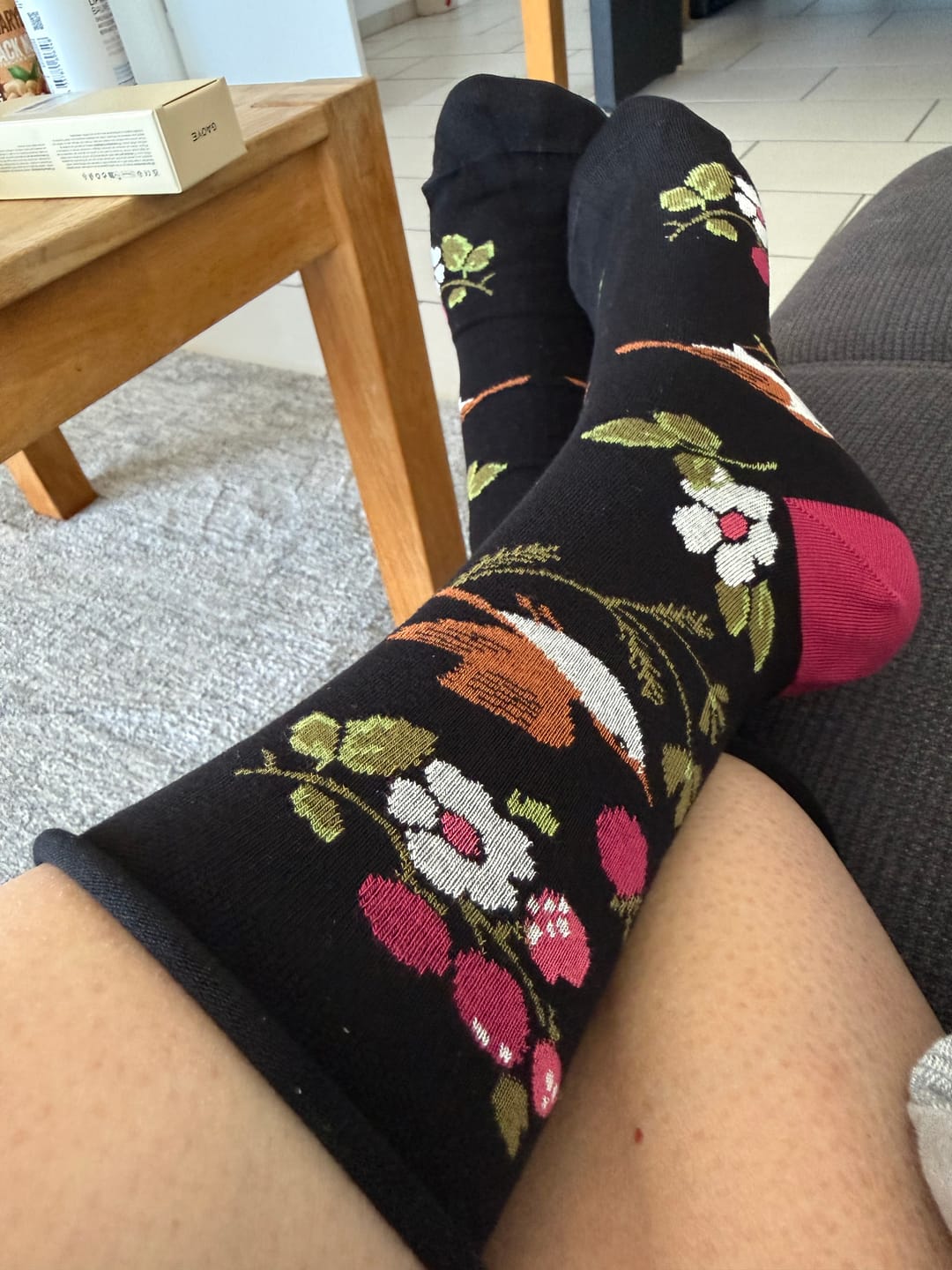 Customer photo review of Socken - Women's Bamboo Arty Socks - Sweet Nightingale Onyx