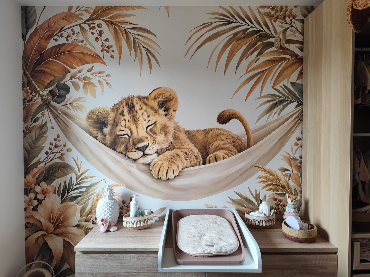 Customer photo review of Papier Peint Animaux   Lionceau Hamac Boho