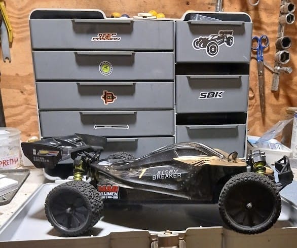 Customer photo review of Rlaarlo Storm Breaker 1/10 Carbon Fiber Brushless RTR 4WD Buggy | SBK10