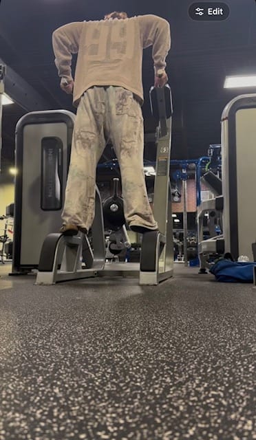 Customer photo review of 2058 - Superstar Sweats