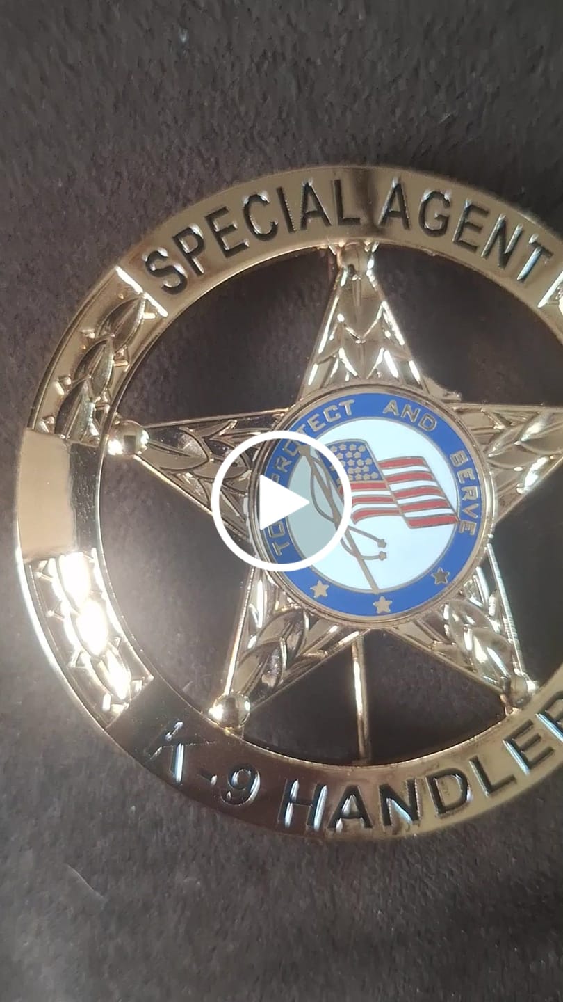 Customer video review of Customizable Badge BA29