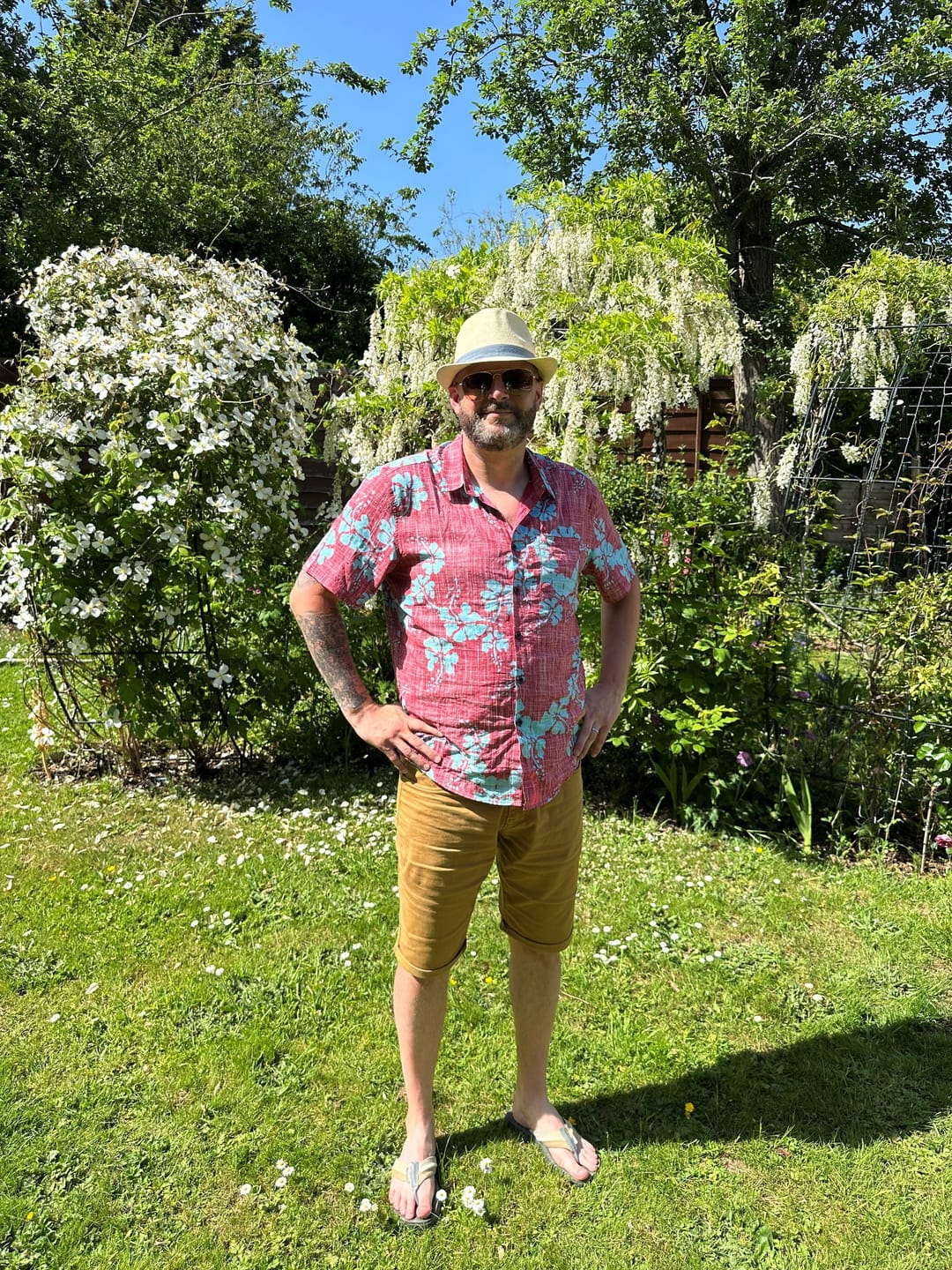 Customer photo review of Men's Red Floral Vintage Short Sleeve Button Up Beach Tropical Hawaiian Shirt