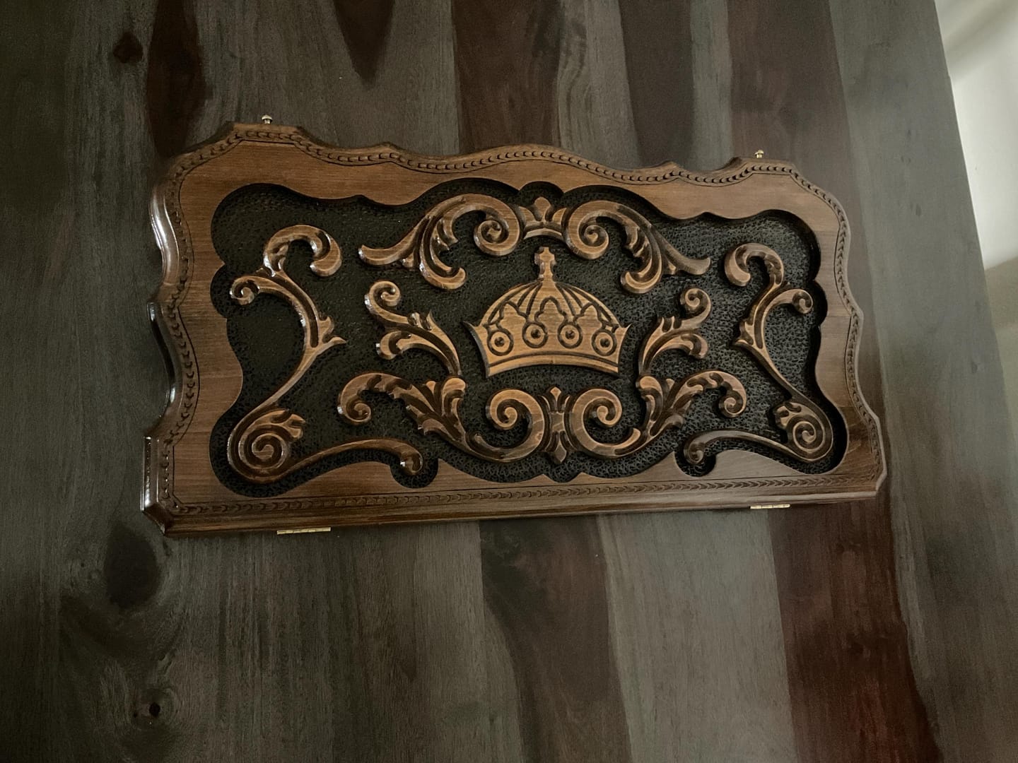Customer photo review of Backgammon Rocoсo With Copyrighted Contour Outline