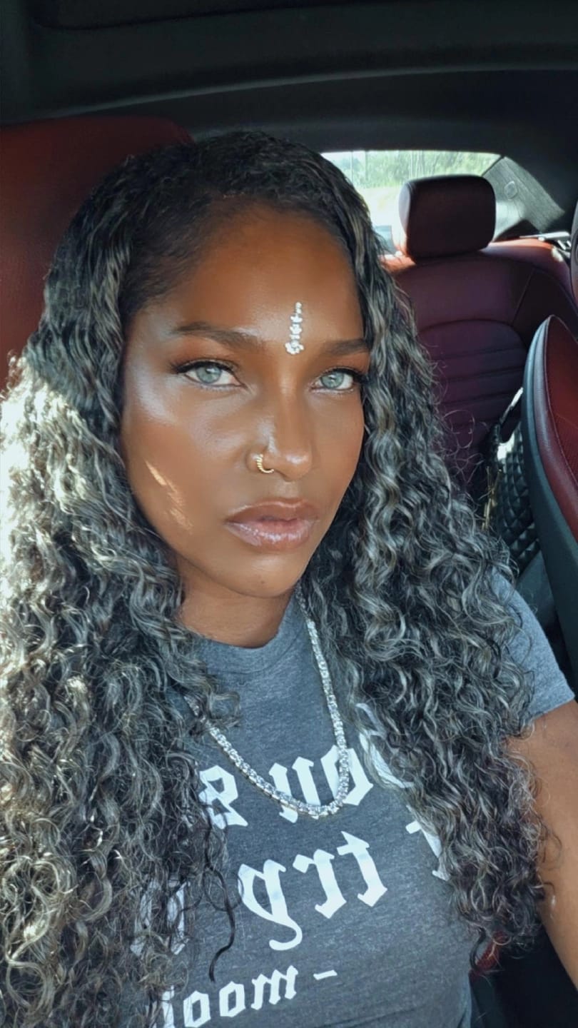 Customer photo review of Luvwin Salt and Pepper Indian Wavy Natural Gray Human Hair Bundle Hair Extensions