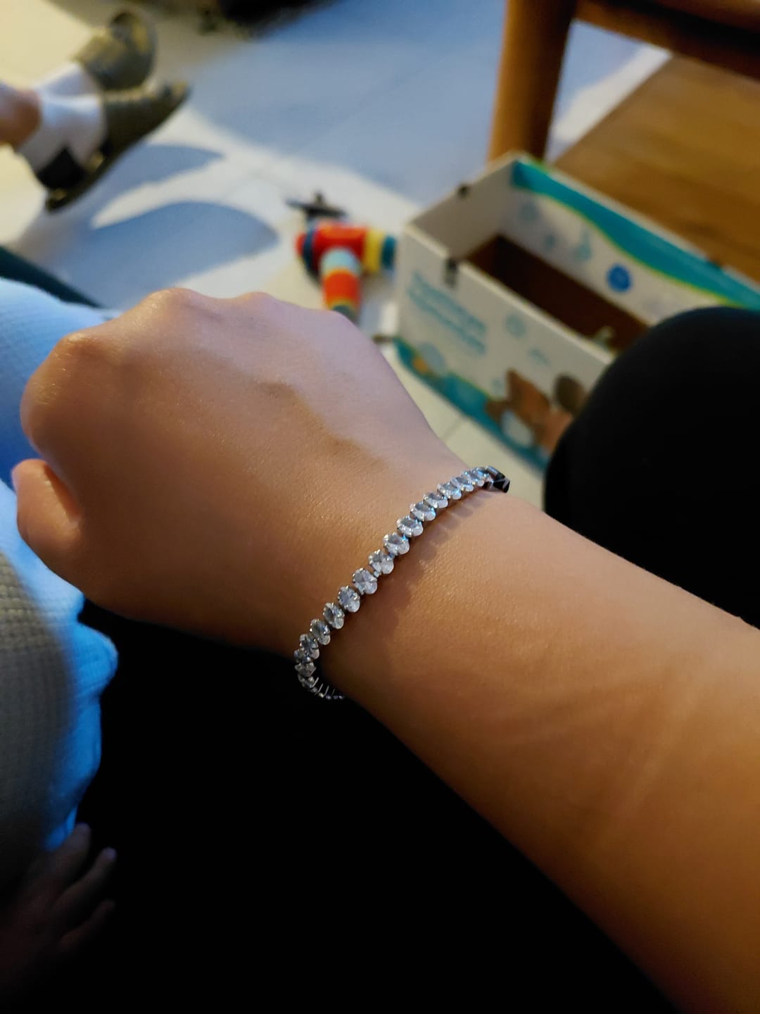 Customer photo review of Pulsera Lucy Plata Zirconia