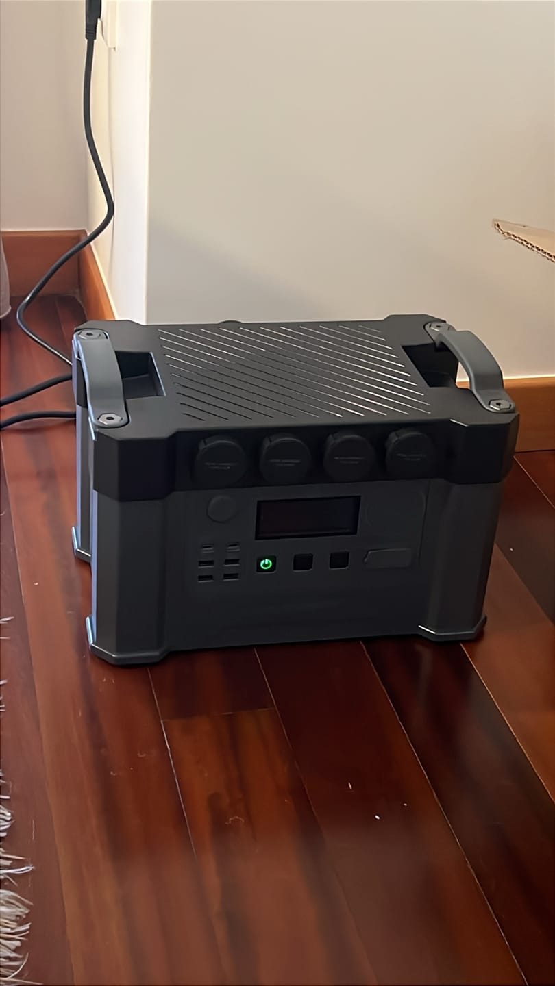 Customer photo review of ALLPOWERS S2000 Pro Portable Power Station 2400W 1451Wh