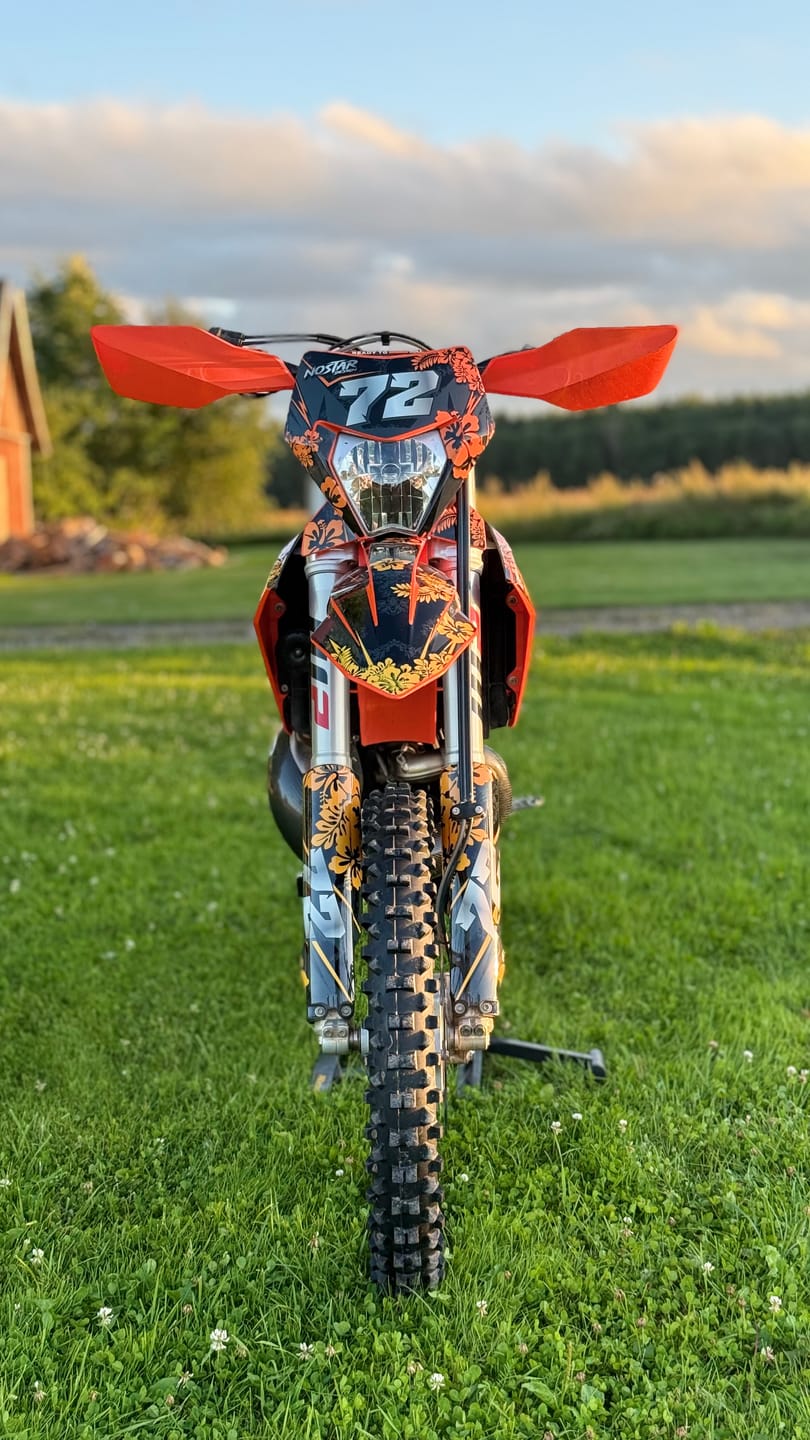 Customer photo review of Orange Blossom Graphics