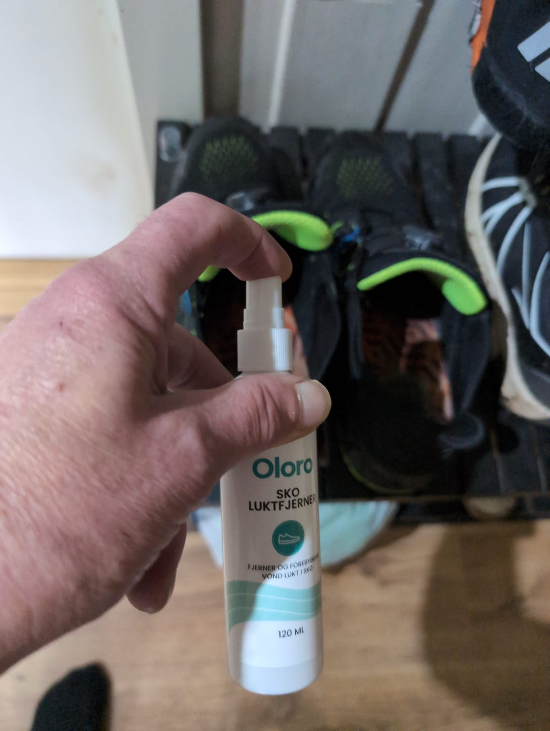 Customer photo review of Oloro BioAktiv Sko Luktfjerner