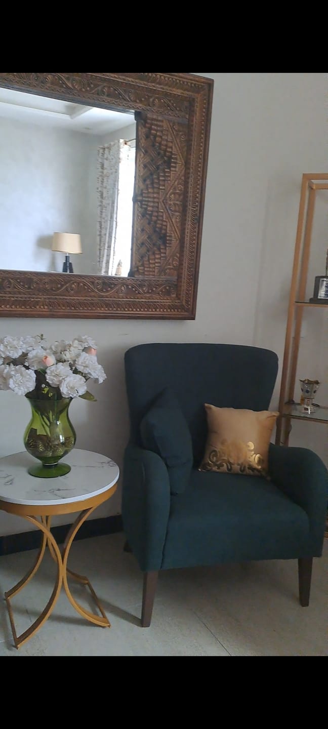 Customer photo review of Modern Luxurious Round White Stone Side Table -852