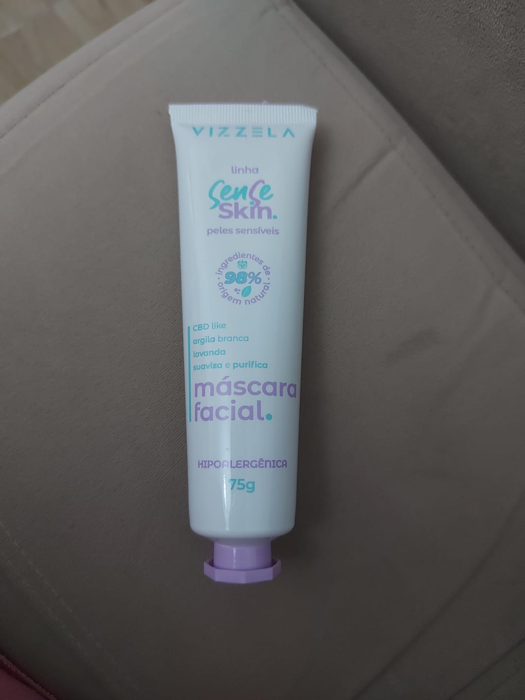 Customer photo review of Máscara Facial Sense Skin - Peles Sensíveis