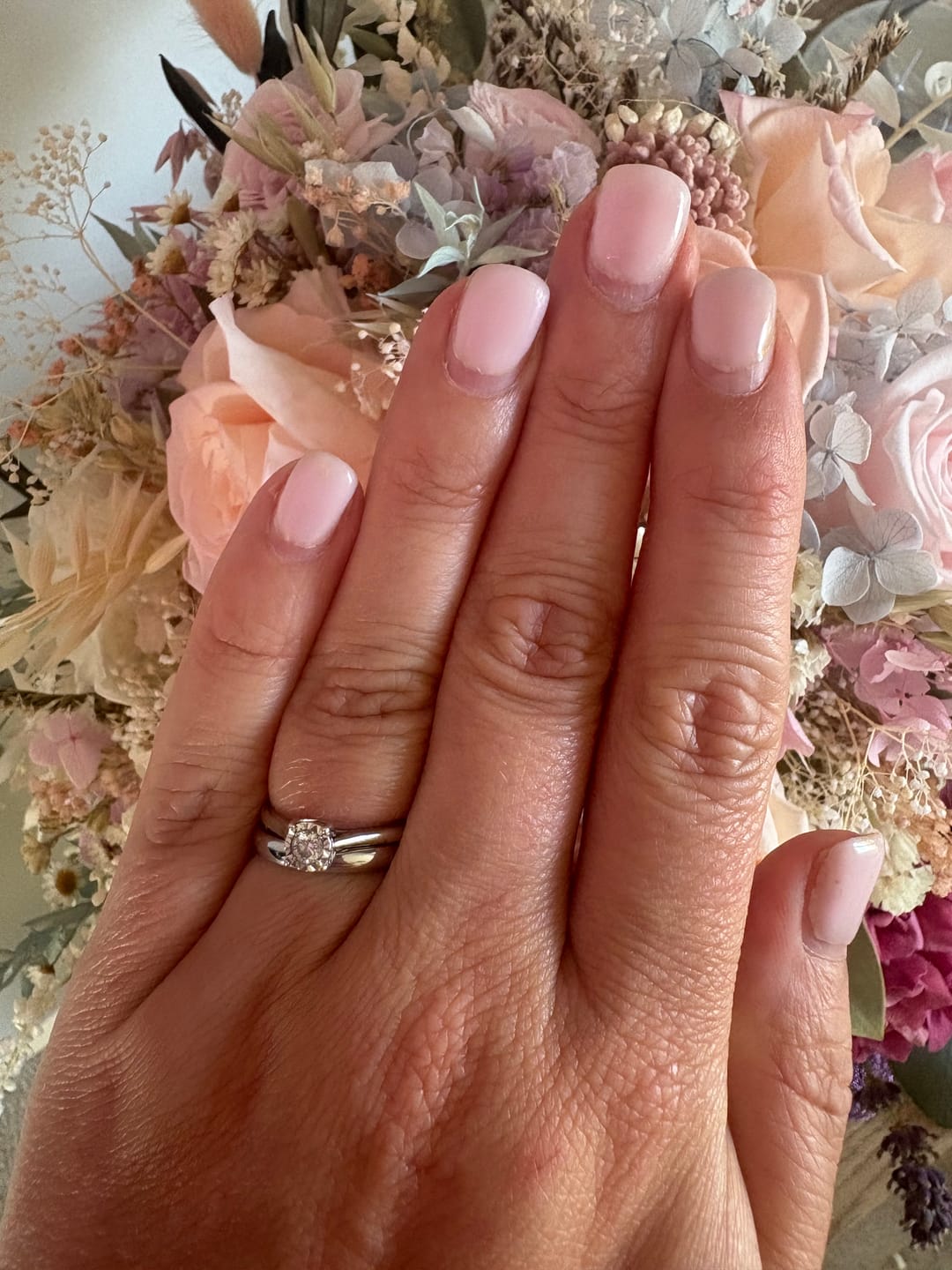 Customer photo review of White Gold 3mm Wonder Ring