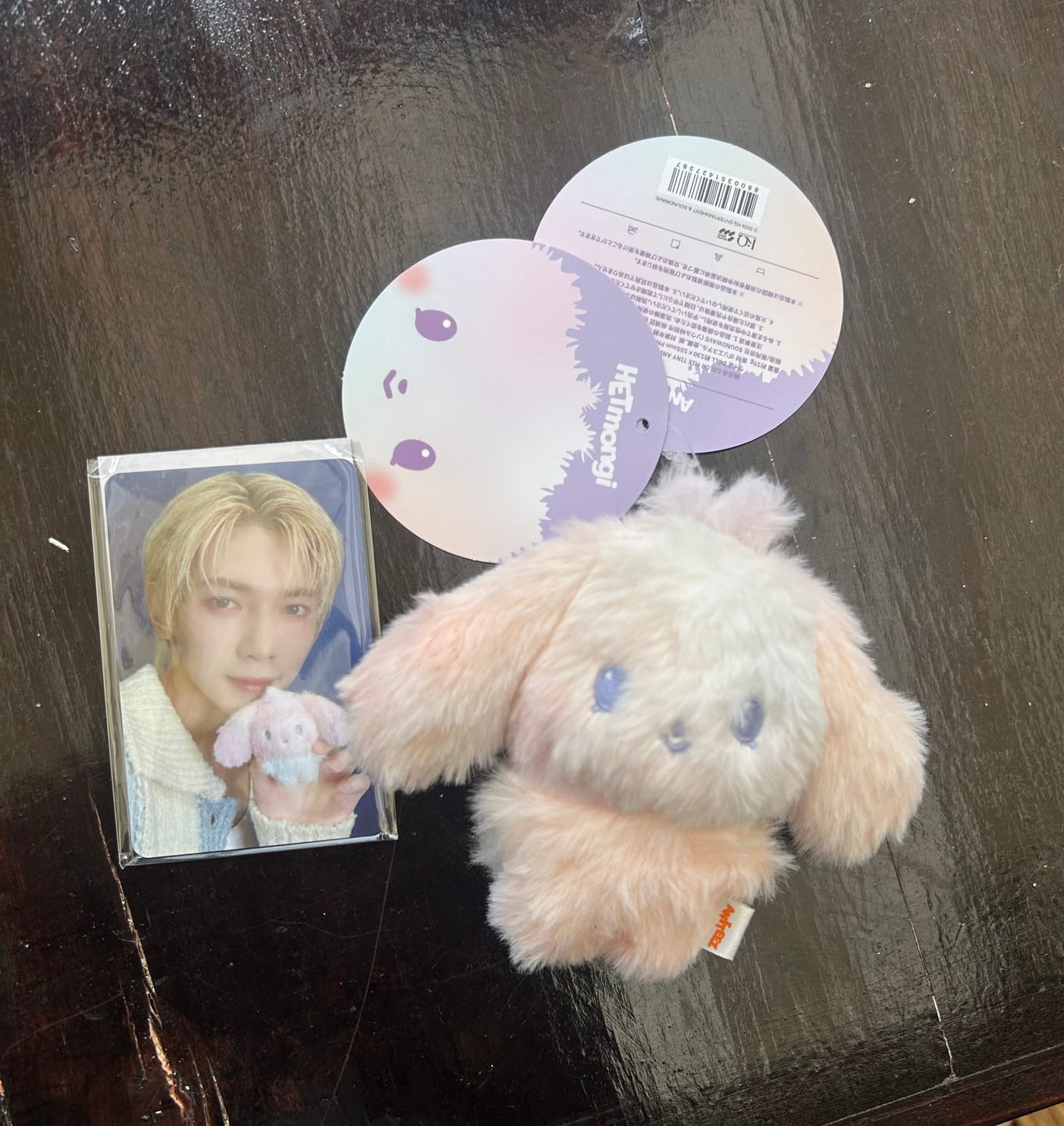 Customer photo review of ATEEZ - ANITEEZ IN COLOR POP UP OFFICIAL MD COLOR MIX TINY ANITEEZ DOLL