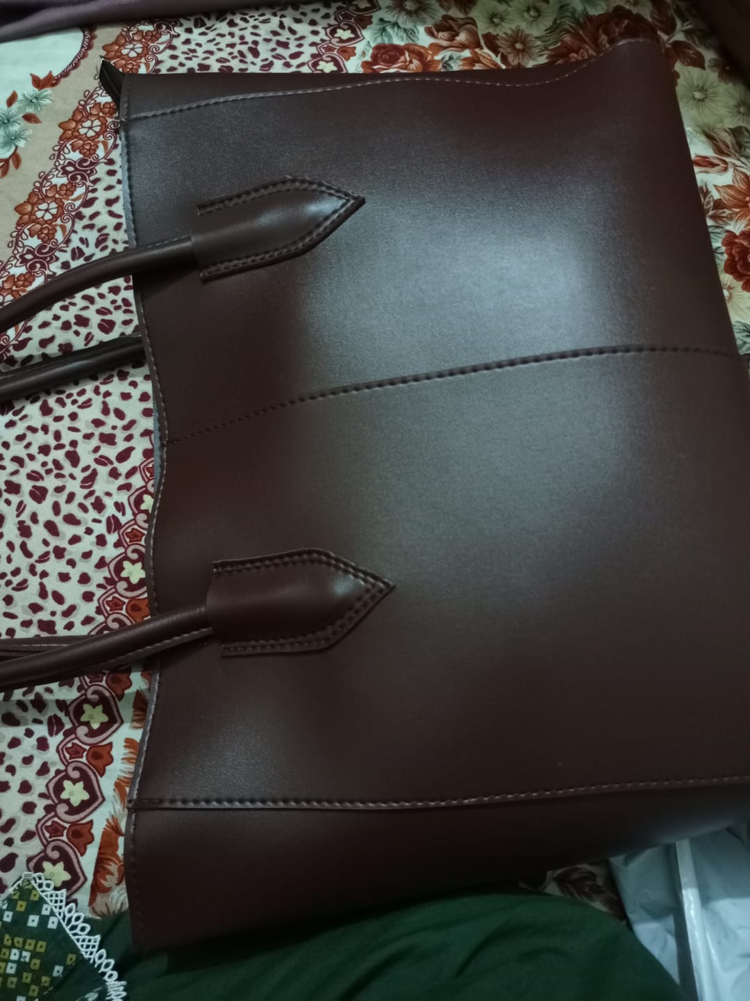 Customer photo review of Carla Shoulder Tote Maroon  (Zip Closure)