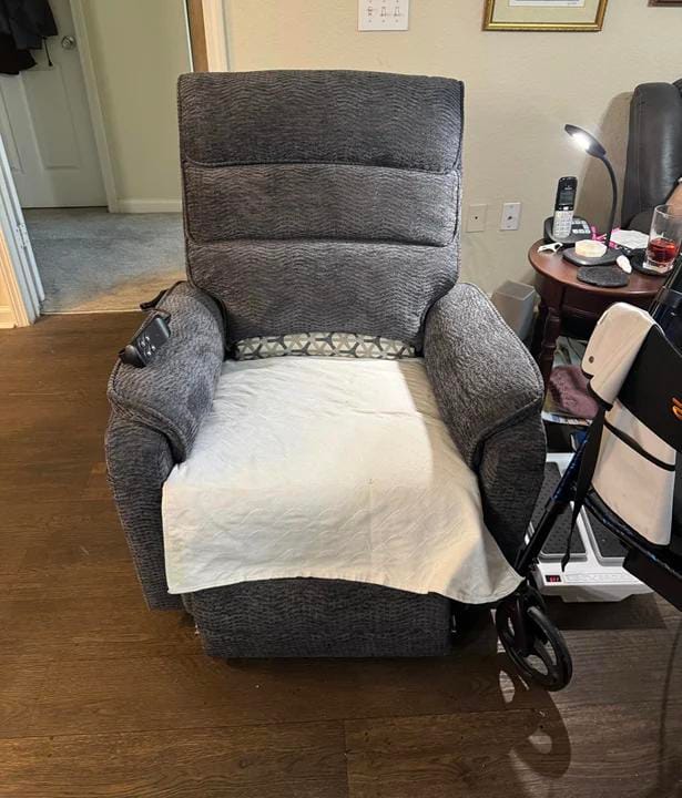 Customer photo review of 9188T Tall Man Power Lift Recliner – Dual Motor, Lay Flat, Heat & Massage