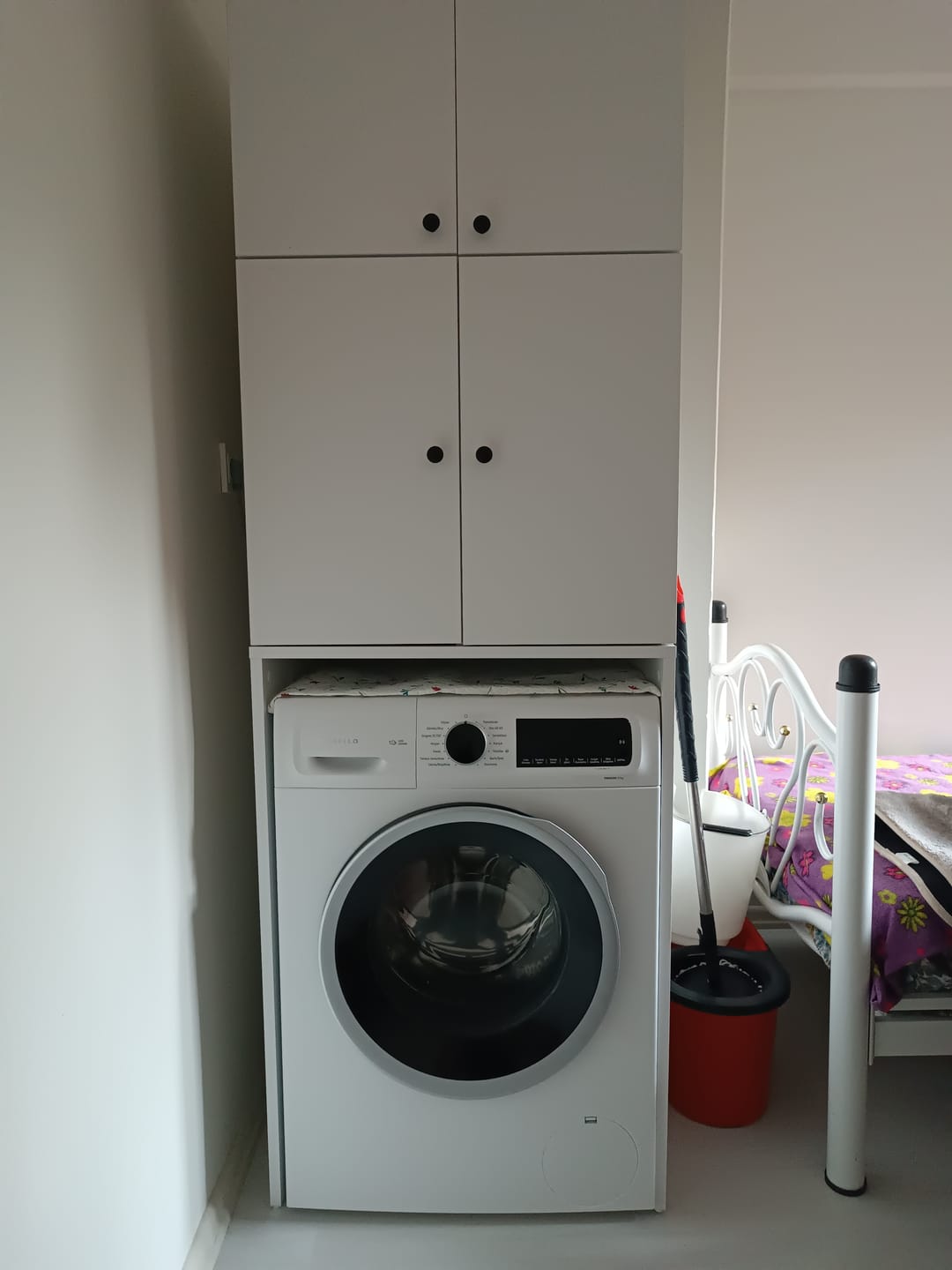 Customer photo review of Rani KD120 Çamaşır Makinesi Dolabı 4 Kapaklı 5 Raflı Banyo Dolabı Beyaz