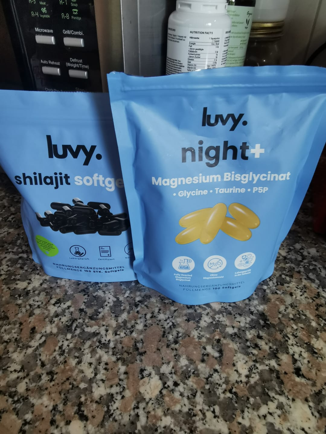 Customer photo review of NIGHT+ Premium Magnesium | Bisglycinat, Glycin, Taurin & P5P Softgels