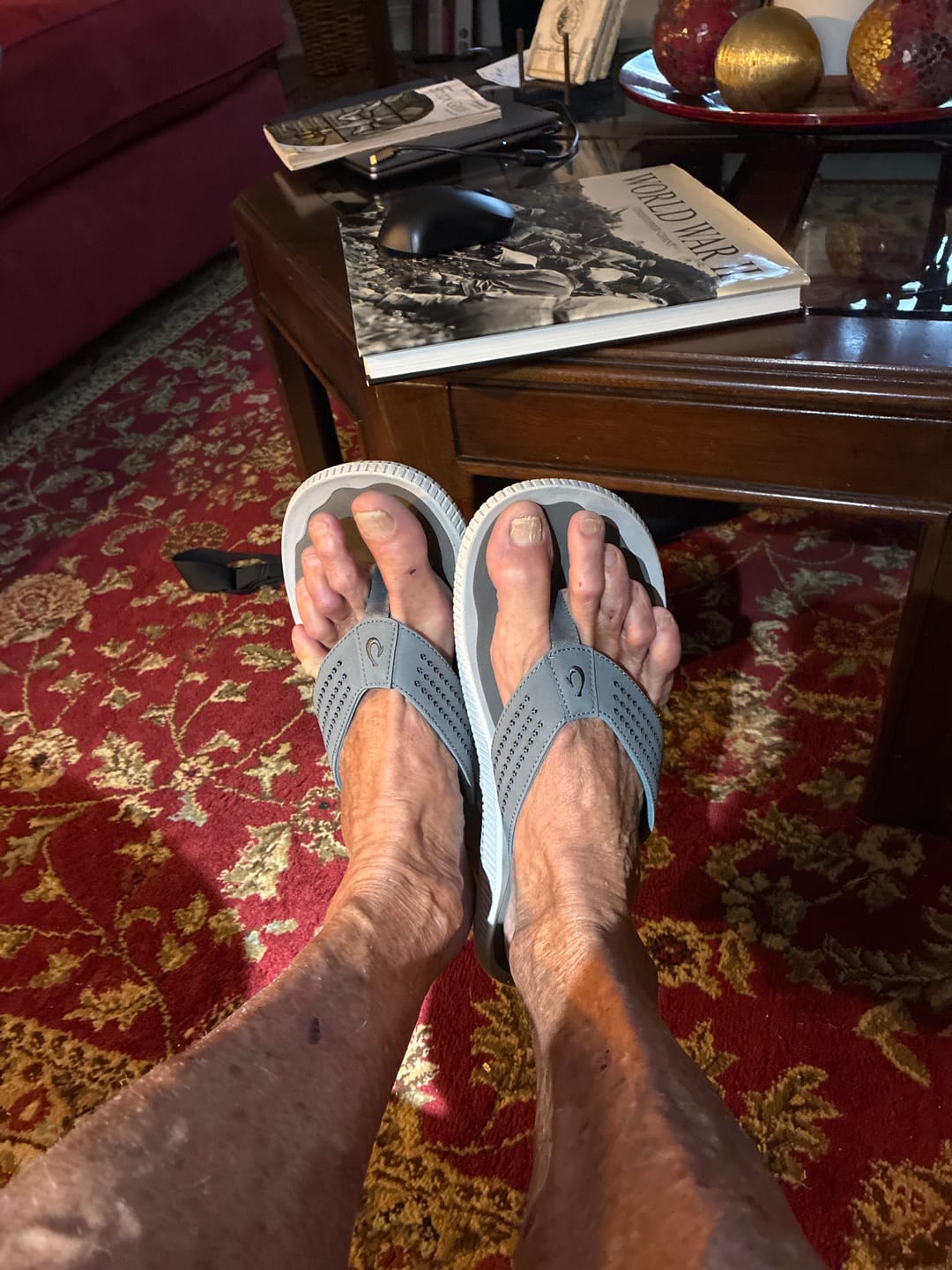Customer photo review of OluKai Ulele Men's Beach Sandals 10435-AUAU Ash