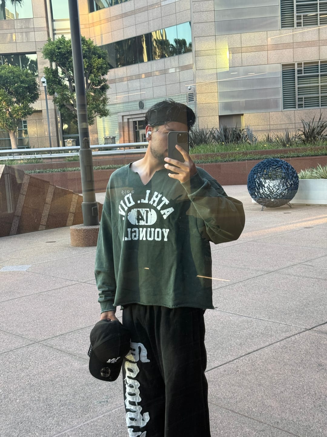 Customer photo review of 8098 - Golden Era Pump Cover Crewneck