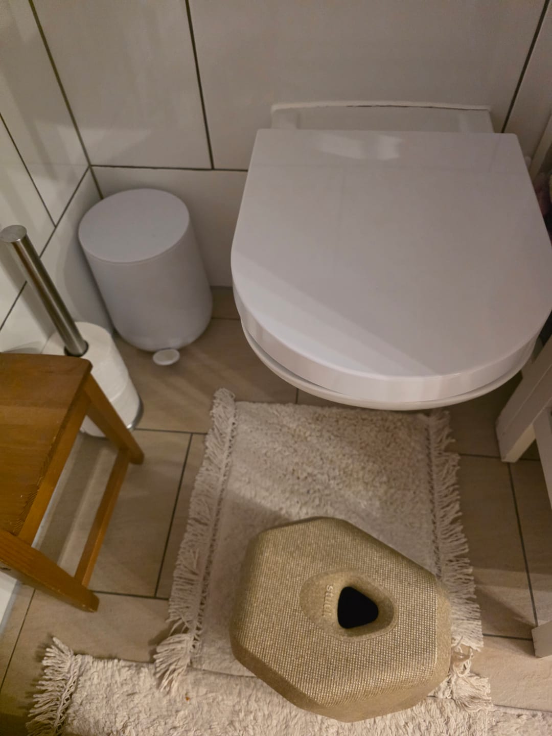 Customer photo review of stuul® Toilet Stool | The Poop Stool with Style