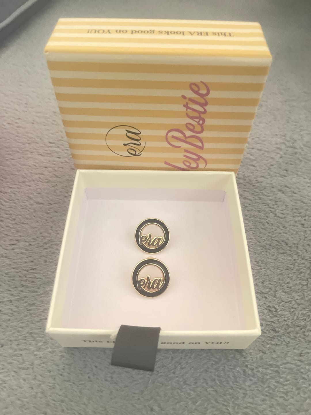 Customer photo review of Gold Diva Studs