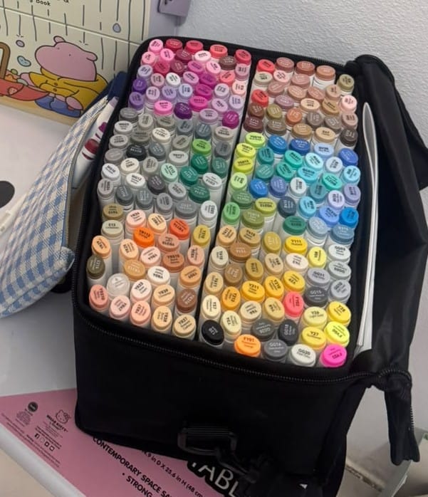 Customer photo review of Ohuhu Oahu 200 Colors Dual Tips Alcohol Art Markers, Fine & Chisel