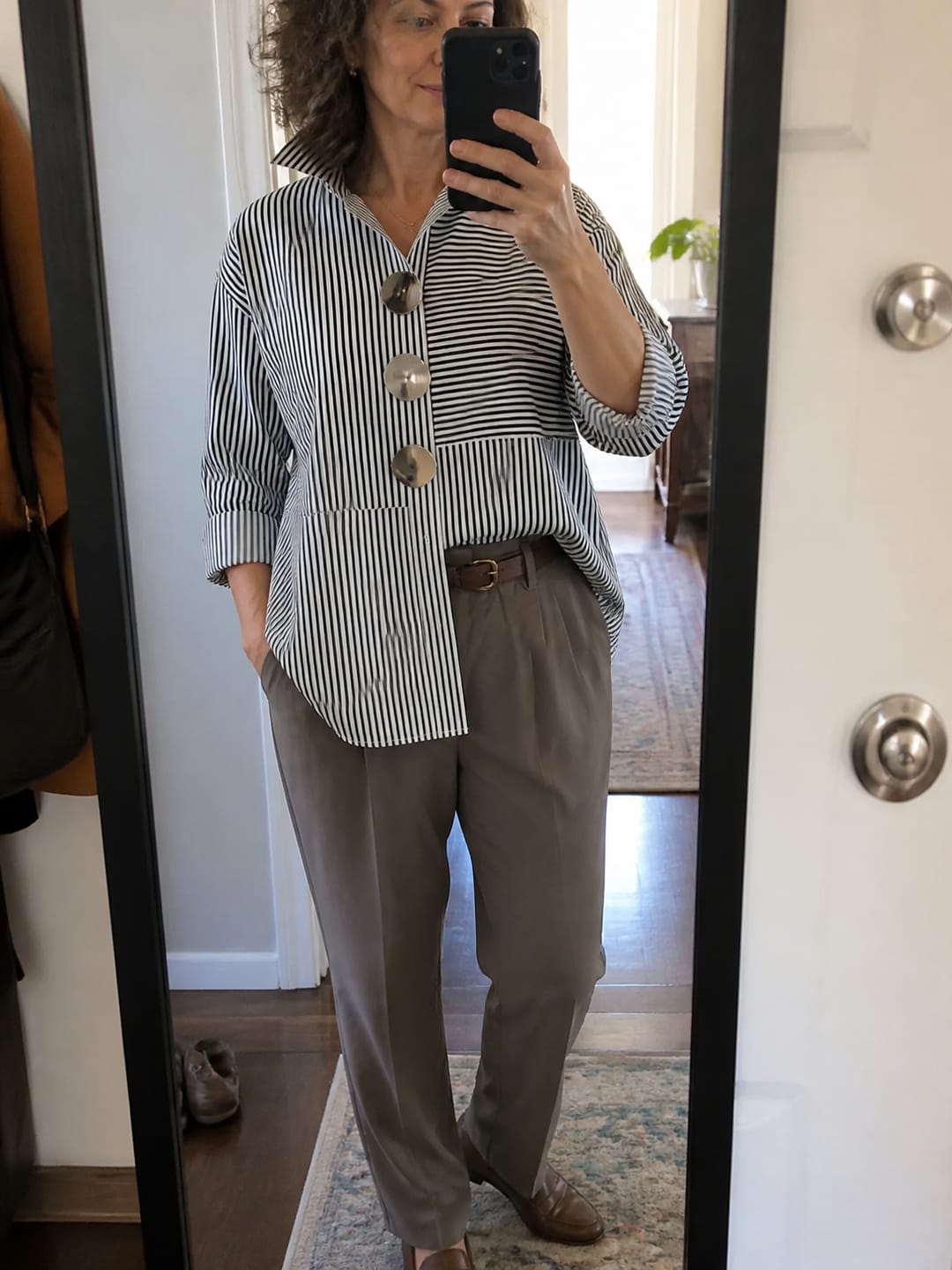 Customer photo review of Striped Split-Joint Contrast Color Buttoned Loose Long Sleeves Lapel Blouses&shirts Tops