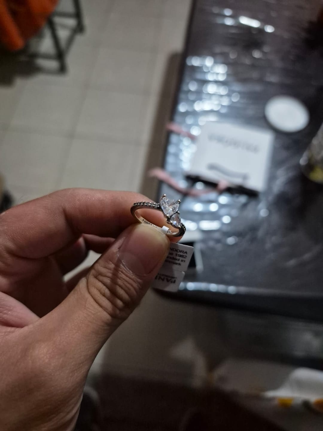 Customer photo review of ANILLO PROMESA CORAZON DOBLE PANDORA + KIT DE REGALO