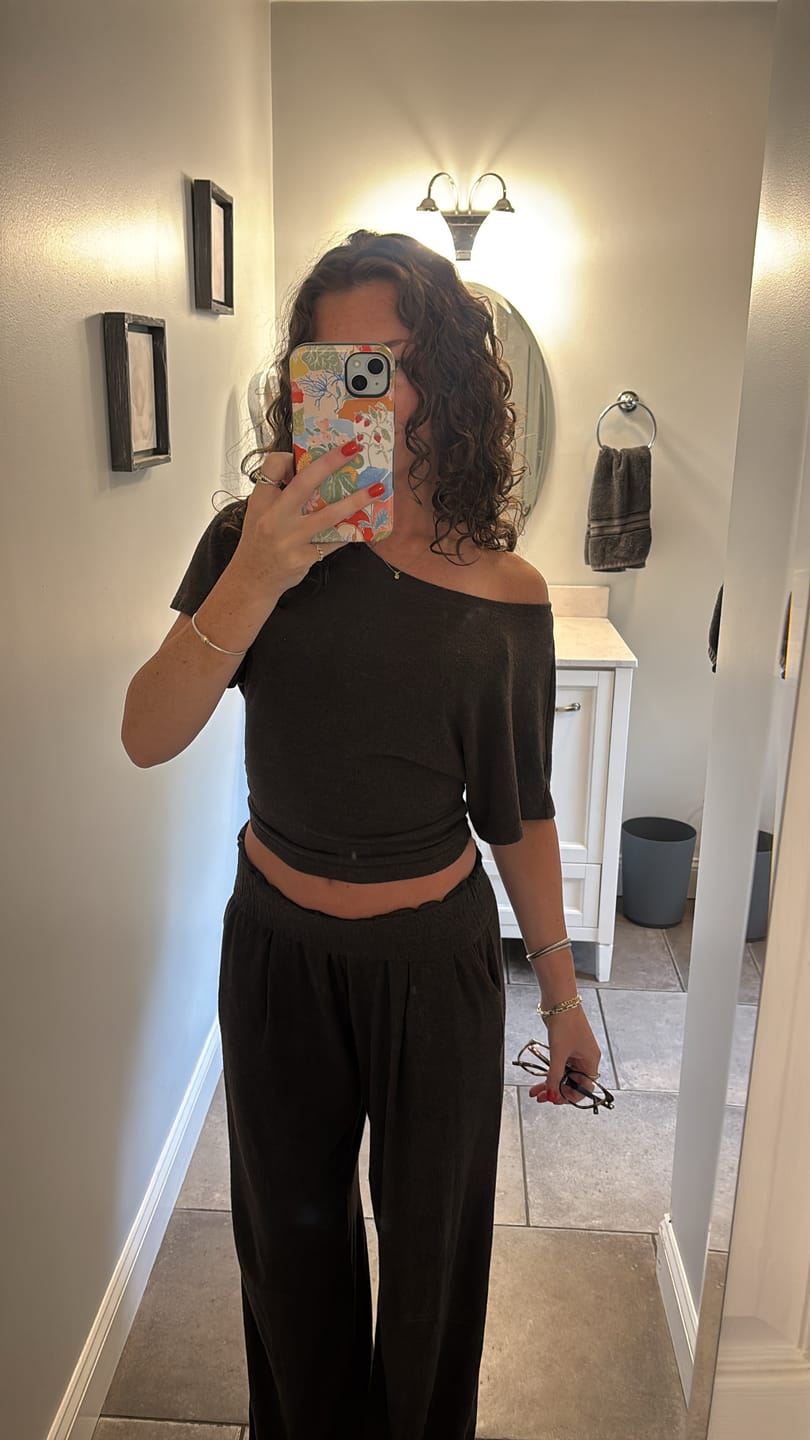 Customer photo review of Lucy Wide Leg Pant