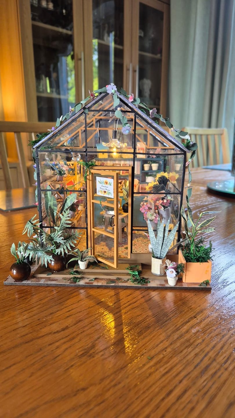 Customer photo review of The Sunflower Glasshouse