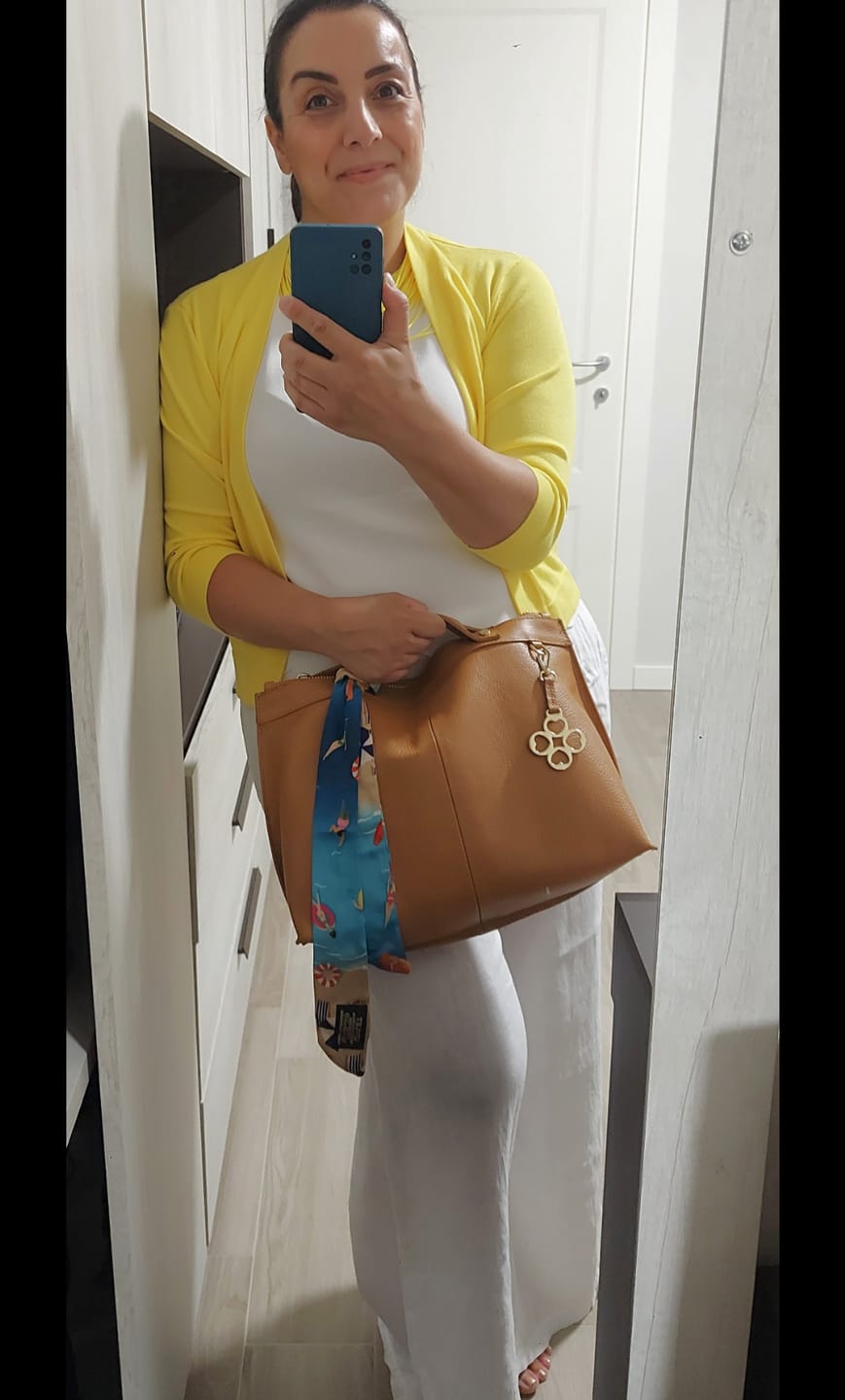 Customer photo review of BORSA SOFY PELLE CUOIO