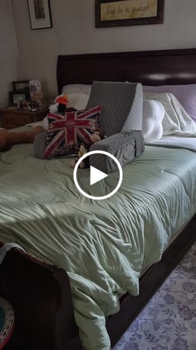 Customer video review of MarshMellow Comforter