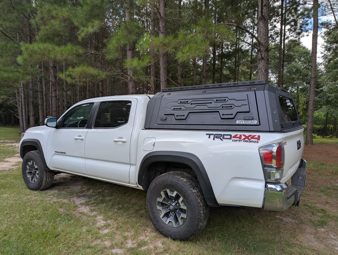 Customer photo review of OPENROAD Aluminum Truck Cap for Toyota Tacoma (2016-2023) – 5ft Bed
