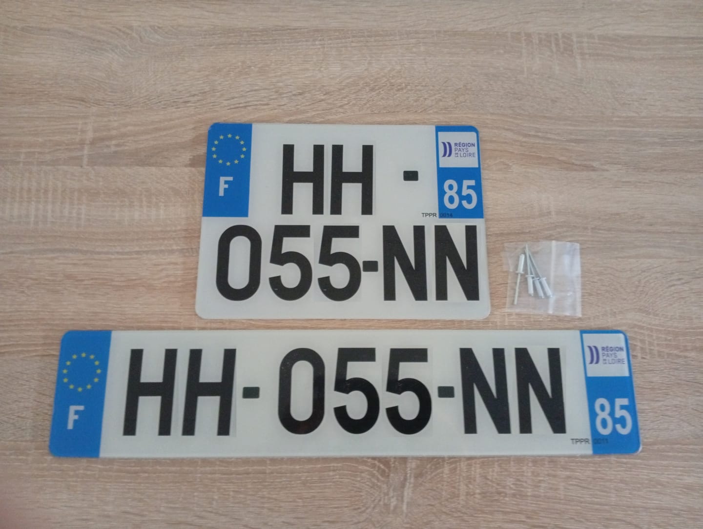 Customer photo review of Plaque 4x4 et camion plexiglass homologuée
