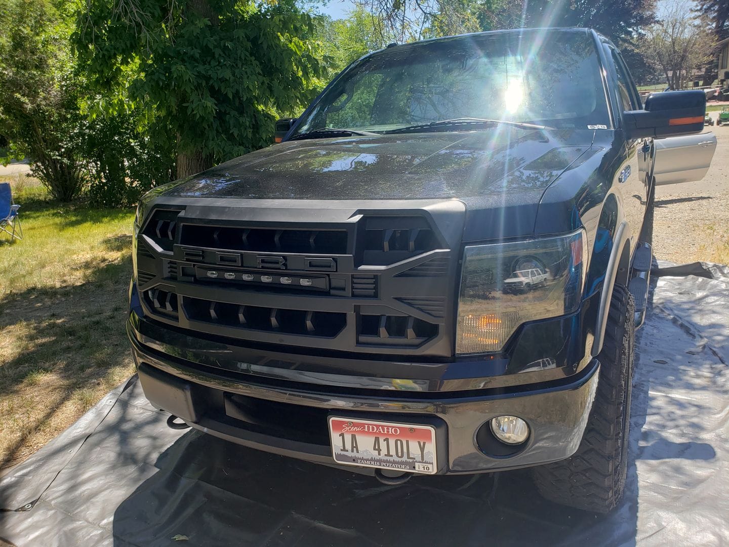 Customer photo review of Armor Grille W/ Off Road Lights For 2009-2014 Ford F150