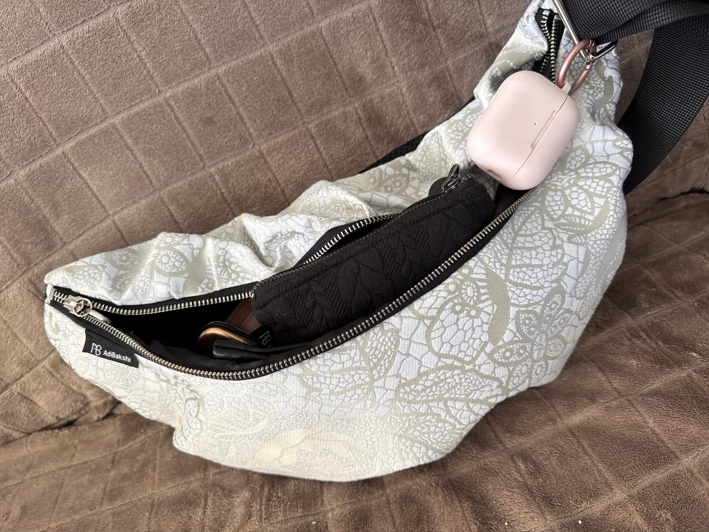 Customer photo review of פאוץ׳ גדול הילה