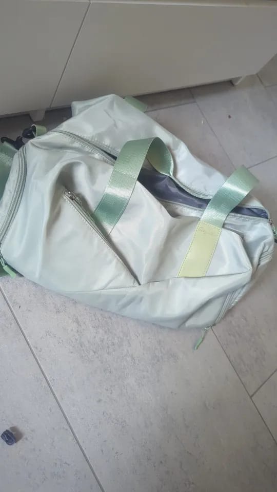 Customer photo review of Flovira Active Bag