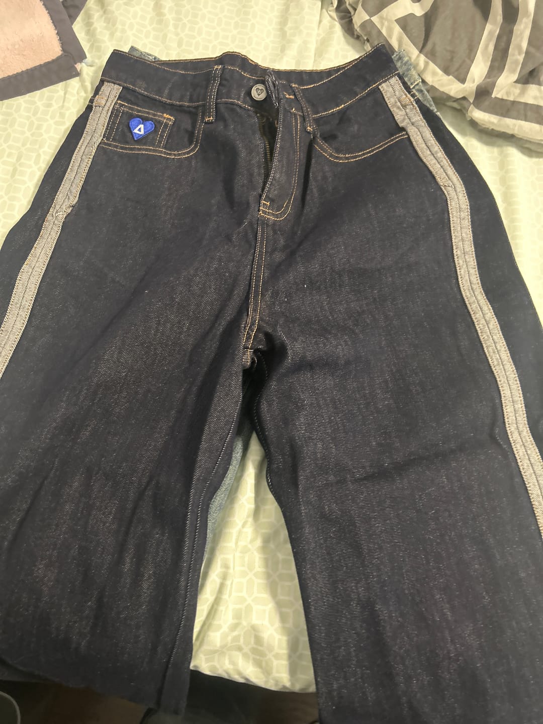 Customer photo review of Aelfric Eden Contrast Turn-Up Baggy Jeans