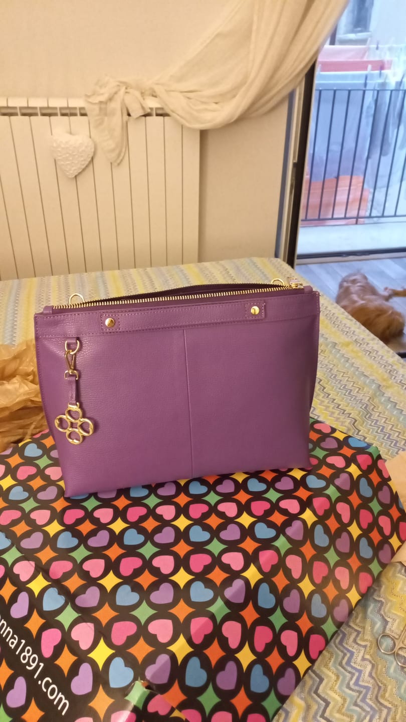 Customer photo review of BORSA SOFY PELLE VIOLA CHIARO
