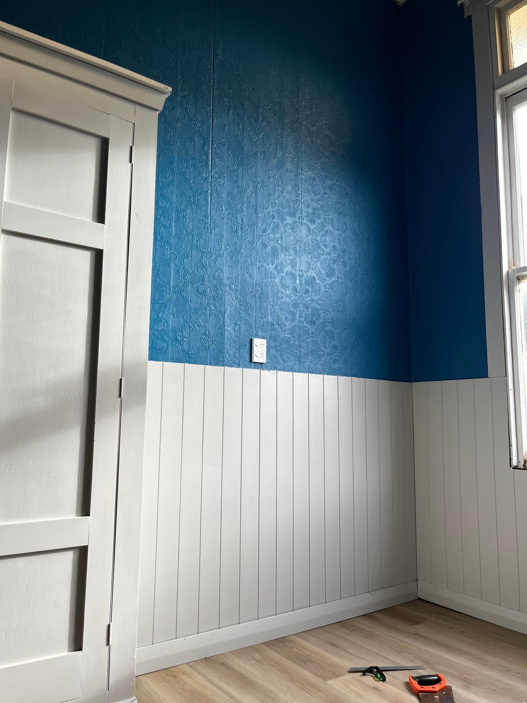 Customer photo review of Alfred - Anaglypta Wallpaper - Paintable