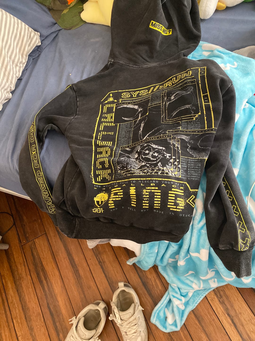Customer photo review of Callback Ping Cyn Hoodie