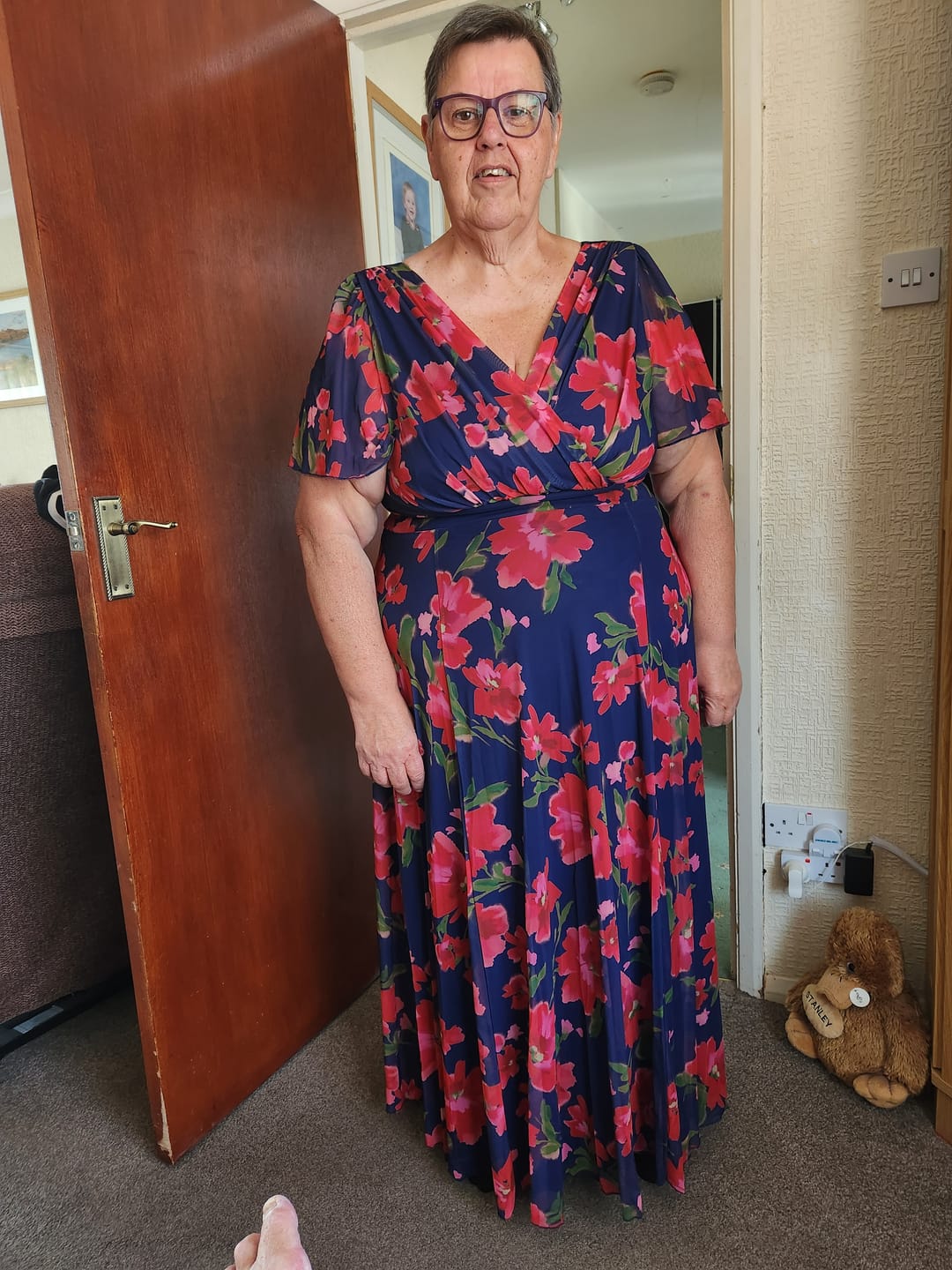 Customer photo review of Isabelle Navy Red Pink Float Sleeve Maxi Dress