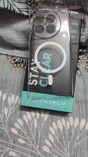 Customer photo review of OnePlus 12 - Anti Yellow MagSafe Clear Case